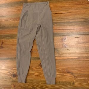 Lululemon Align Jogger size 6 EUC